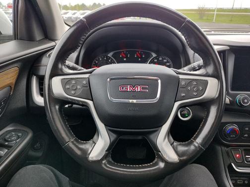 Summit White 2020 GMC Terrain SLE