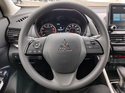 2026 Mitsubishi Eclipse Cross LE