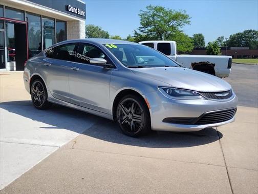 2016 Chrysler 200 LX
