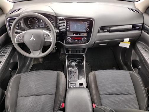 2019 Mitsubishi Outlander ES