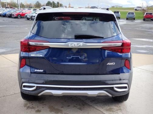 Dark Ocean Blue/White Roof 2023 Kia Seltos S