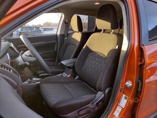 2024 Mitsubishi Outlander Sport 2.0 LE