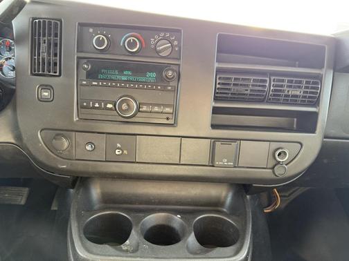 2016 GMC Savana 2500 Work Van