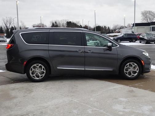 2021 Chrysler Pacifica Limited