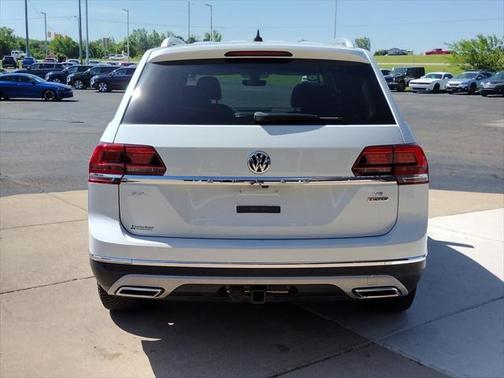 2018 Volkswagen Atlas 3.6L SEL Premium