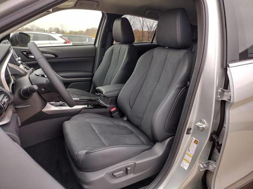 2026 Mitsubishi Eclipse Cross SE