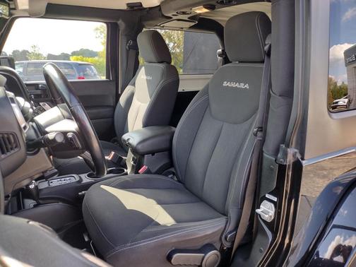2018 Jeep Wrangler JK Sahara