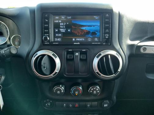 2018 Jeep Wrangler JK Sahara