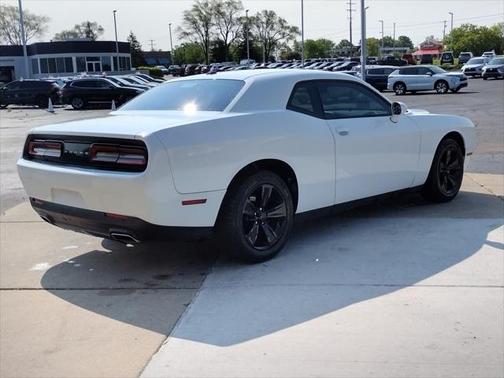 2015 Dodge Challenger SXT