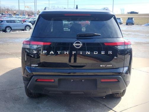 2023 Nissan Pathfinder SV 4WD