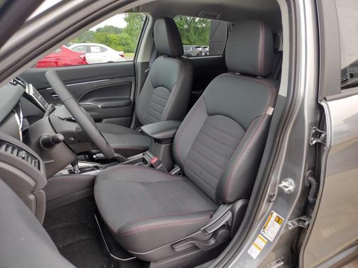 2025 Mitsubishi Outlander Sport SE
