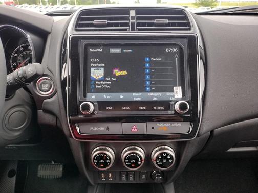 2025 Mitsubishi Outlander Sport SE