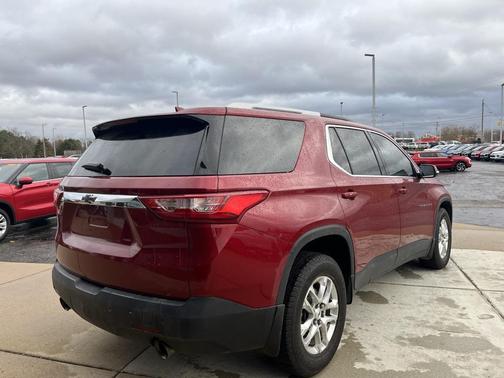 2018 Chevrolet Traverse LT Cloth