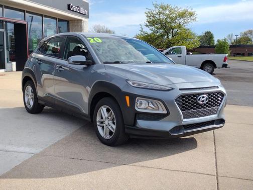 Sonic Silver 2020 Hyundai KONA SE