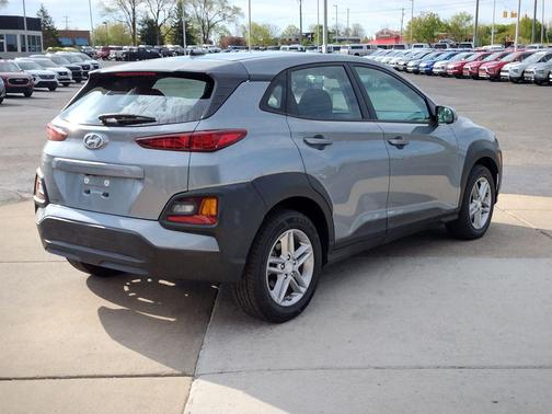 Sonic Silver 2020 Hyundai KONA SE