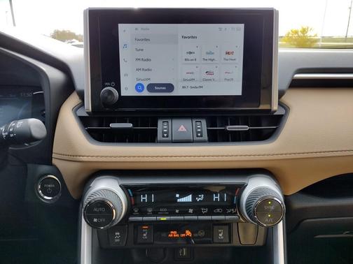 2025 Toyota RAV4 Hybrid XLE Premium