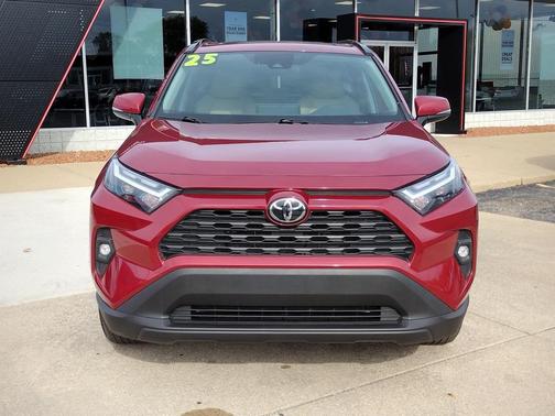 2025 Toyota RAV4 Hybrid XLE Premium