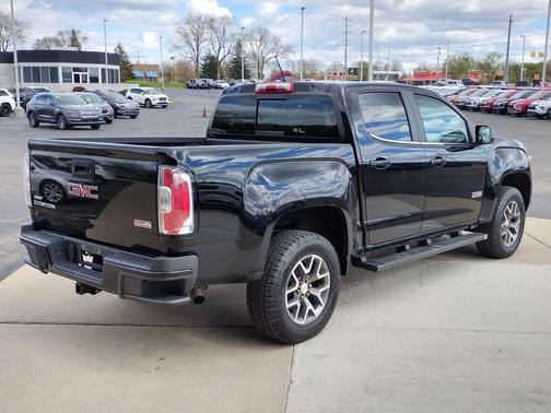 Onyx Black 2016 GMC Canyon SLE