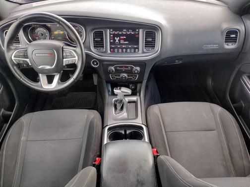 2017 Dodge Charger SXT
