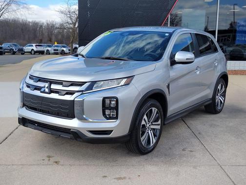 2025 Mitsubishi Outlander Sport SE