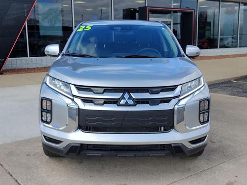 2025 Mitsubishi Outlander Sport SE