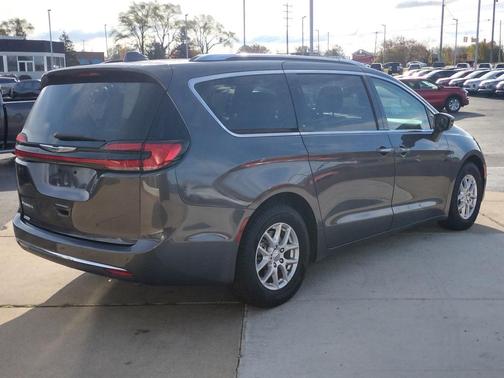2021 Chrysler Pacifica Touring L