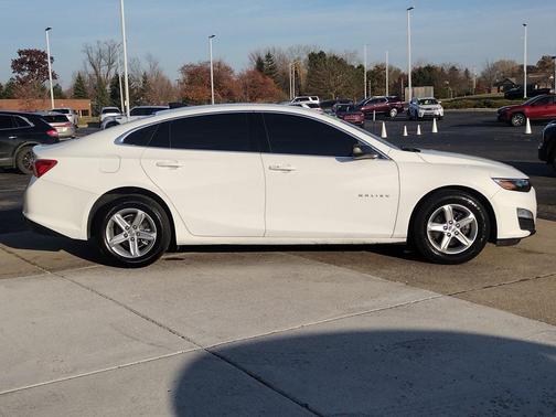 2023 Chevrolet Malibu 1LS