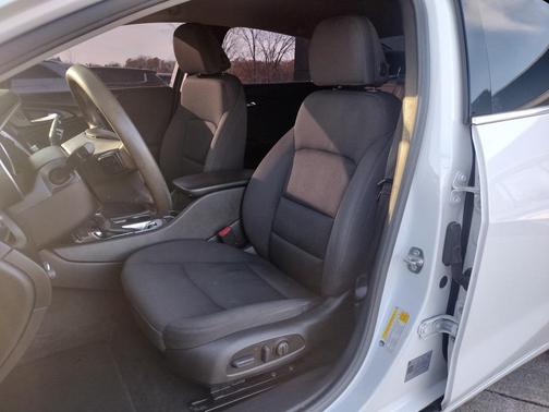 2023 Chevrolet Malibu 1LS