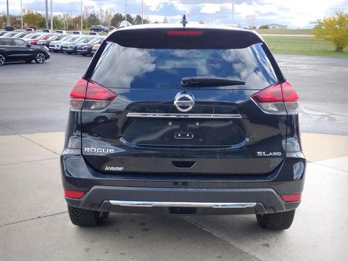 2018 Nissan Rogue SL