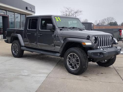 2021 Jeep Gladiator Overland