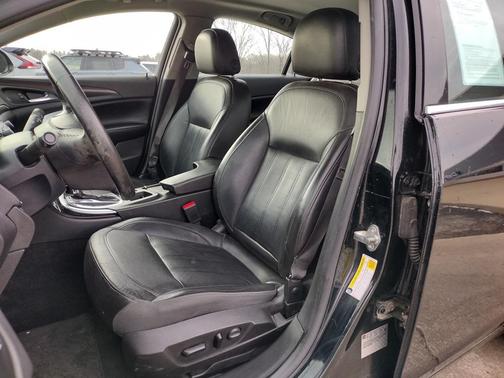 2017 Buick Regal Turbo Sport Touring