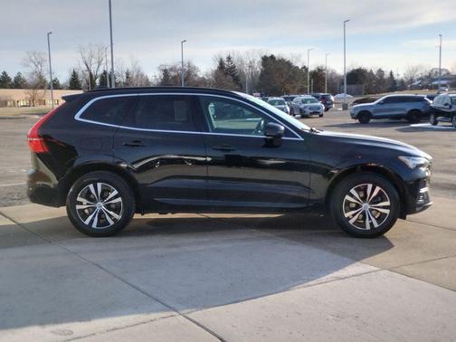 2023 Volvo XC60 B5 Core