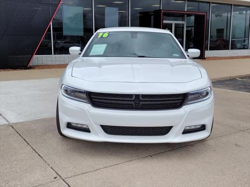 2016 Dodge Charger SXT