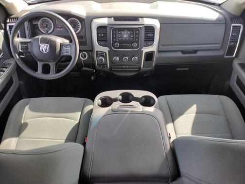 2019 RAM 1500 SLT