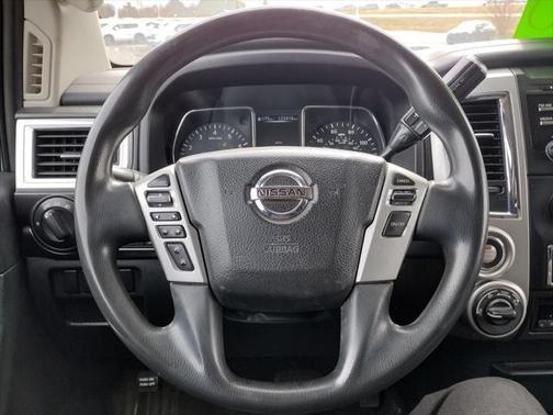 2018 Nissan Titan XD SV