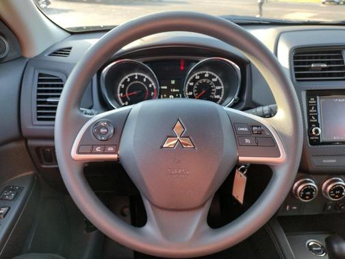 2025 Mitsubishi Outlander Sport 2.0 ES