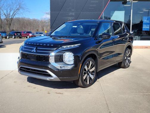 Black Diamond 2026 Mitsubishi Outlander SE 1.5T S-AWC