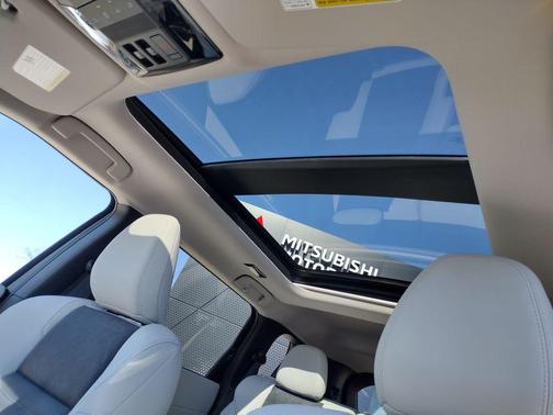 Black Diamond 2026 Mitsubishi Outlander SE 1.5T S-AWC