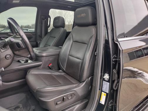 2021 Chevrolet Suburban High Country