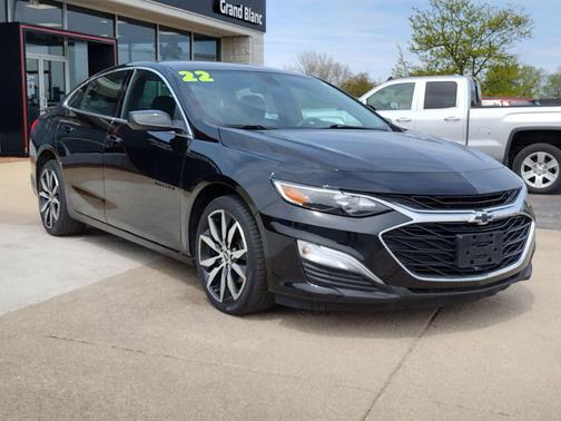 Mosaic Black Metallic 2022 Chevrolet Malibu RS