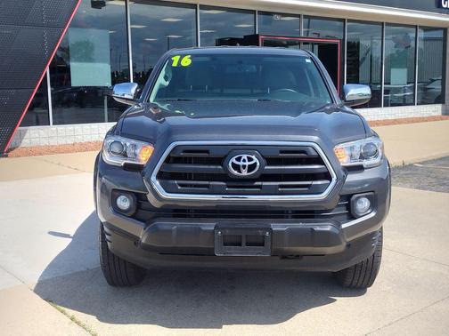 Magnetic Gray Metallic 2016 Toyota Tacoma SR5