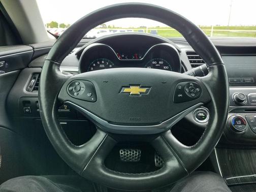 Black 2018 Chevrolet Impala 2LZ