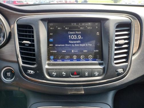 2015 Chrysler 200 C