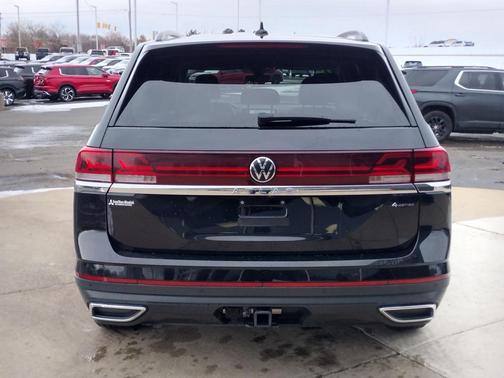 2024 Volkswagen Atlas 2.0T SE