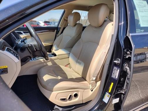 2016 Hyundai Genesis 3.8