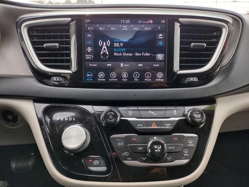 2020 Chrysler Pacifica Touring-L Plus