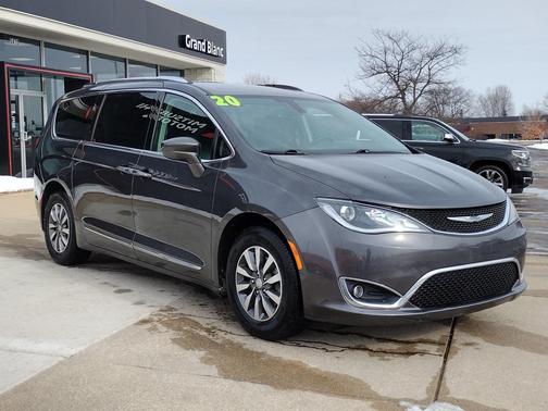 2020 Chrysler Pacifica Touring-L Plus