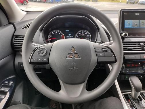 2026 Mitsubishi Eclipse Cross LE