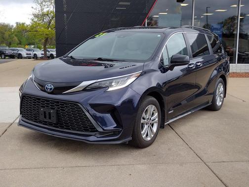 Blueprint 2021 Toyota Sienna XSE 7 Passenger