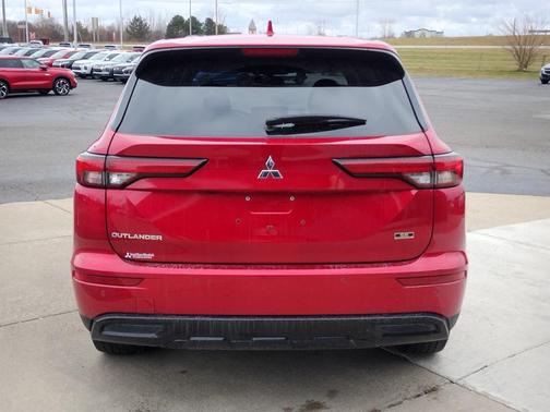 2024 Mitsubishi Outlander SE Black Edition S-AWC